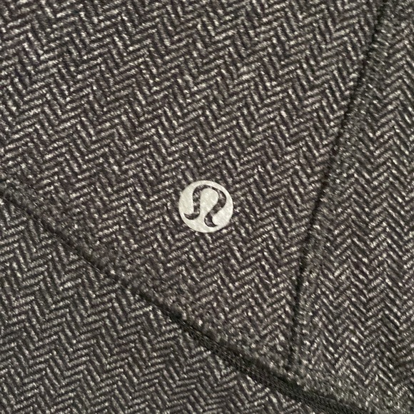 Lululemon Pullover - Picture 4 of 6